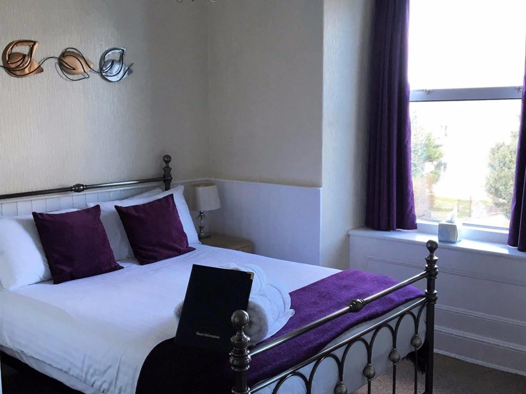 The Wylfa Hotel อาเบอร์ซอค ภายนอก รูปภาพ